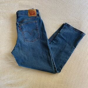 Levi’s Women size W32 L28